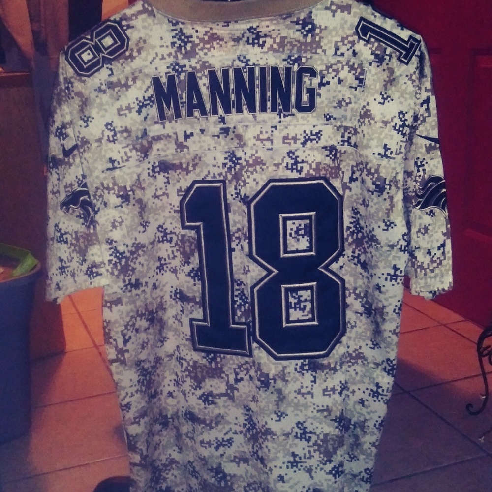 Peyton Manning Marine tribute jersey